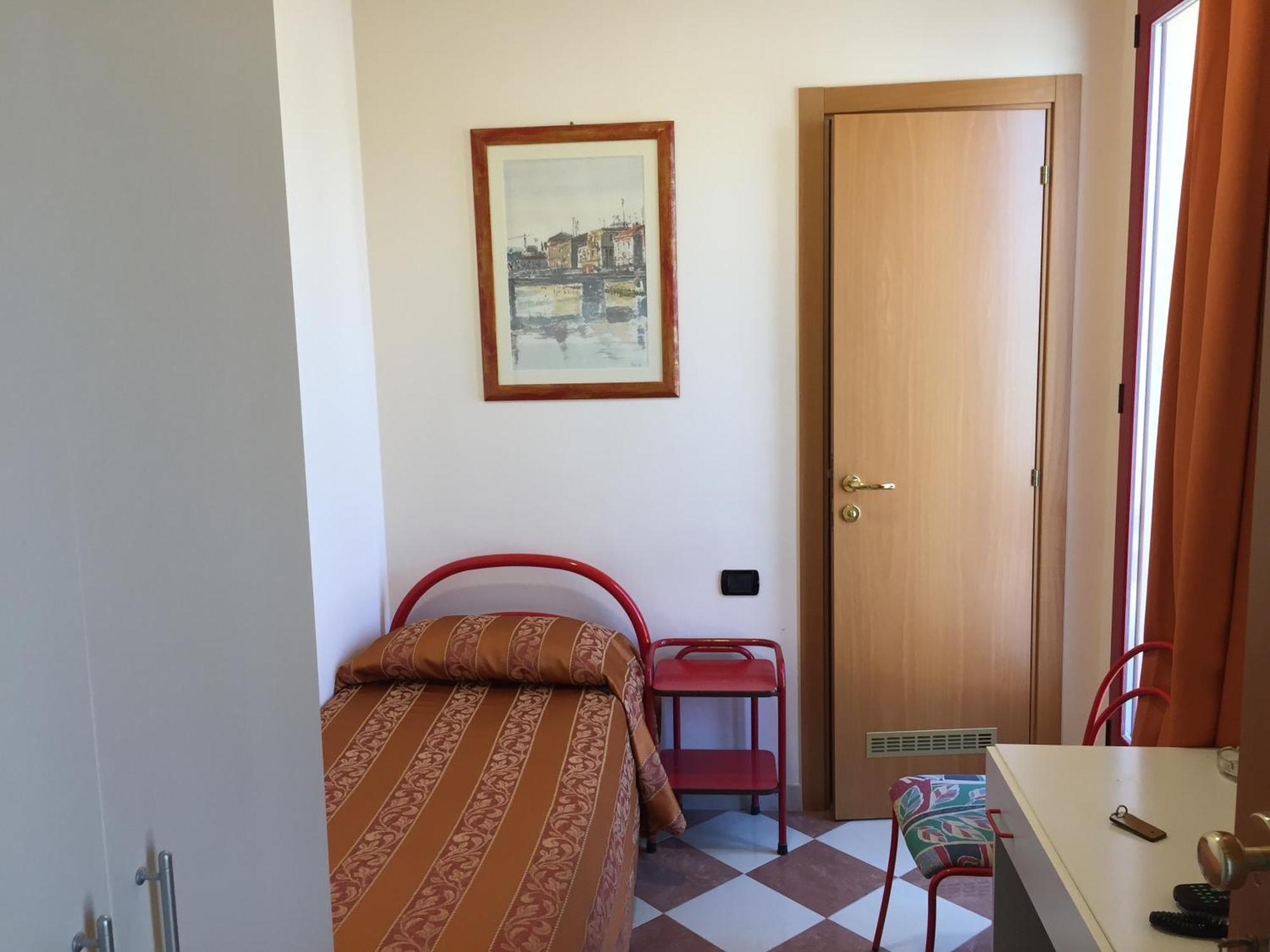 Hotel Fiorella Senigallia Rum bild