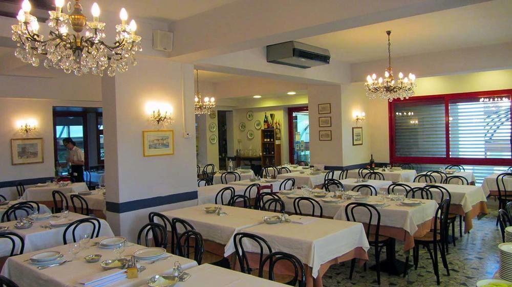 Hotel Fiorella Senigallia Exteriör bild