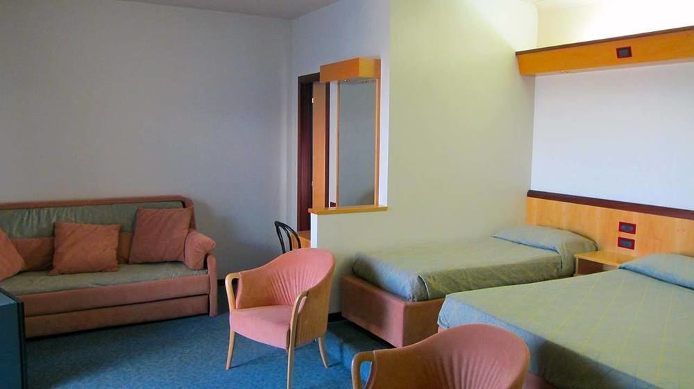Hotel Fiorella Senigallia Exteriör bild